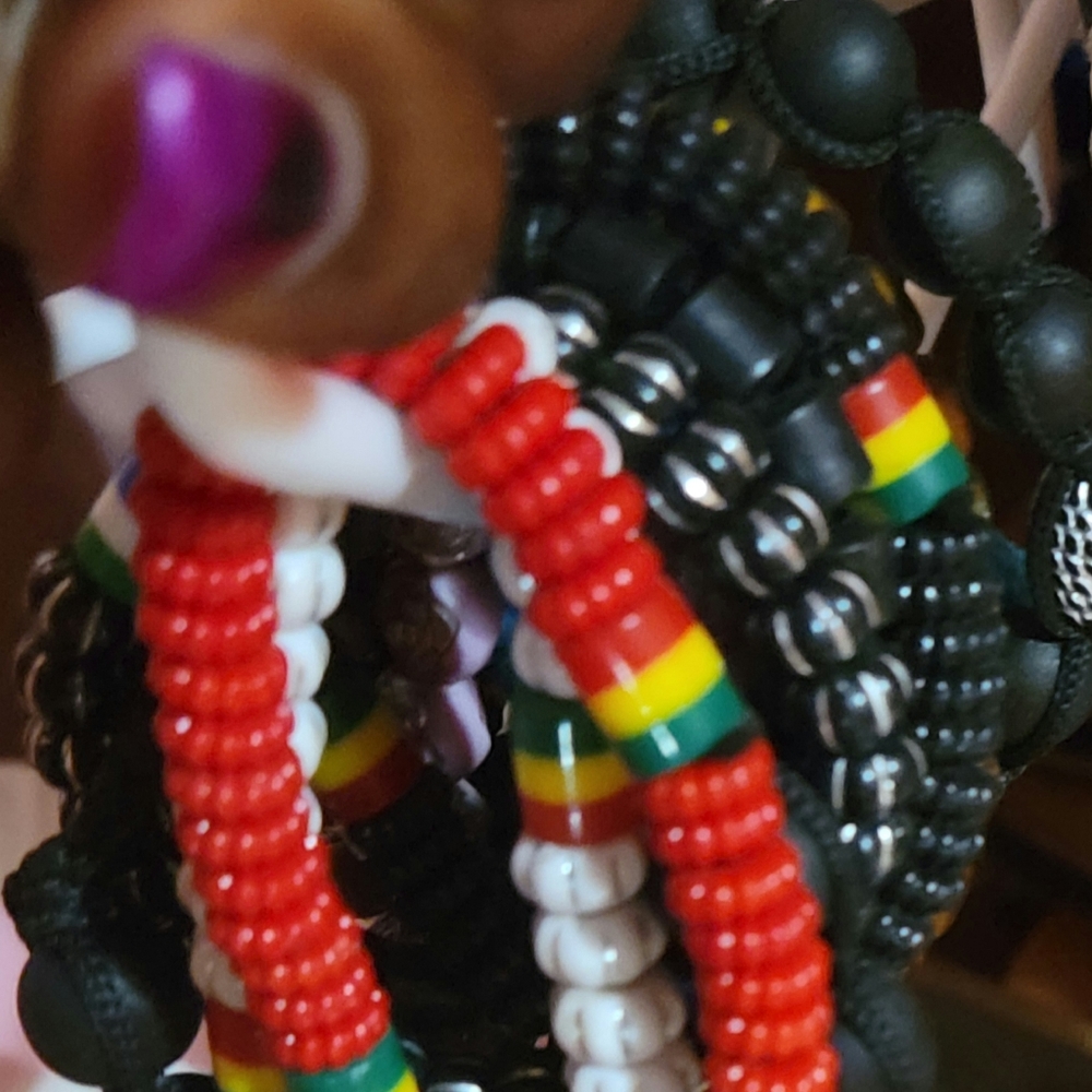 Single Hand Bead
